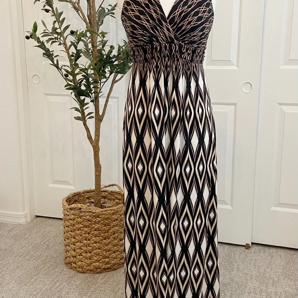 SOMA Soft Casual Maxi Dress, Criss/Crosses in Back - Picture 7 of 11